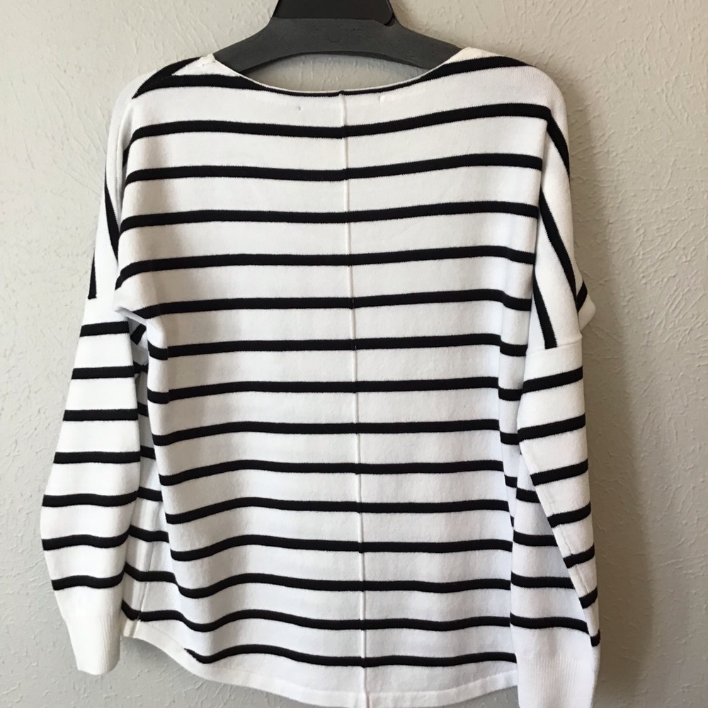 🌼🌼🌼 French Connection sweater tunic - Picture 8 of 8